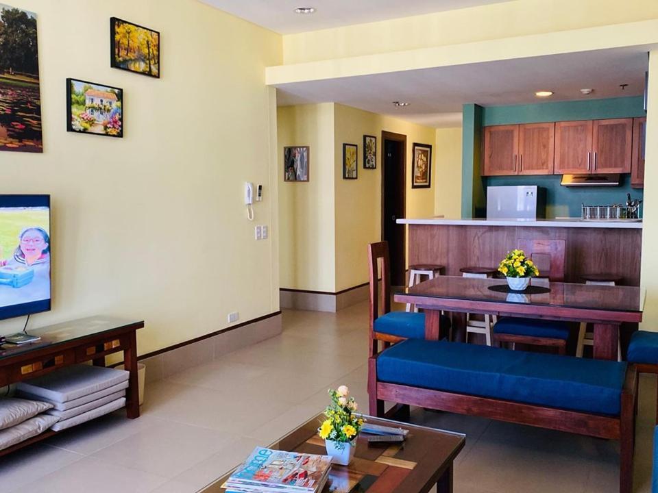 Anvaya Cove Penthouse Unit 10-2 Br. Appartement Morong  Buitenkant foto